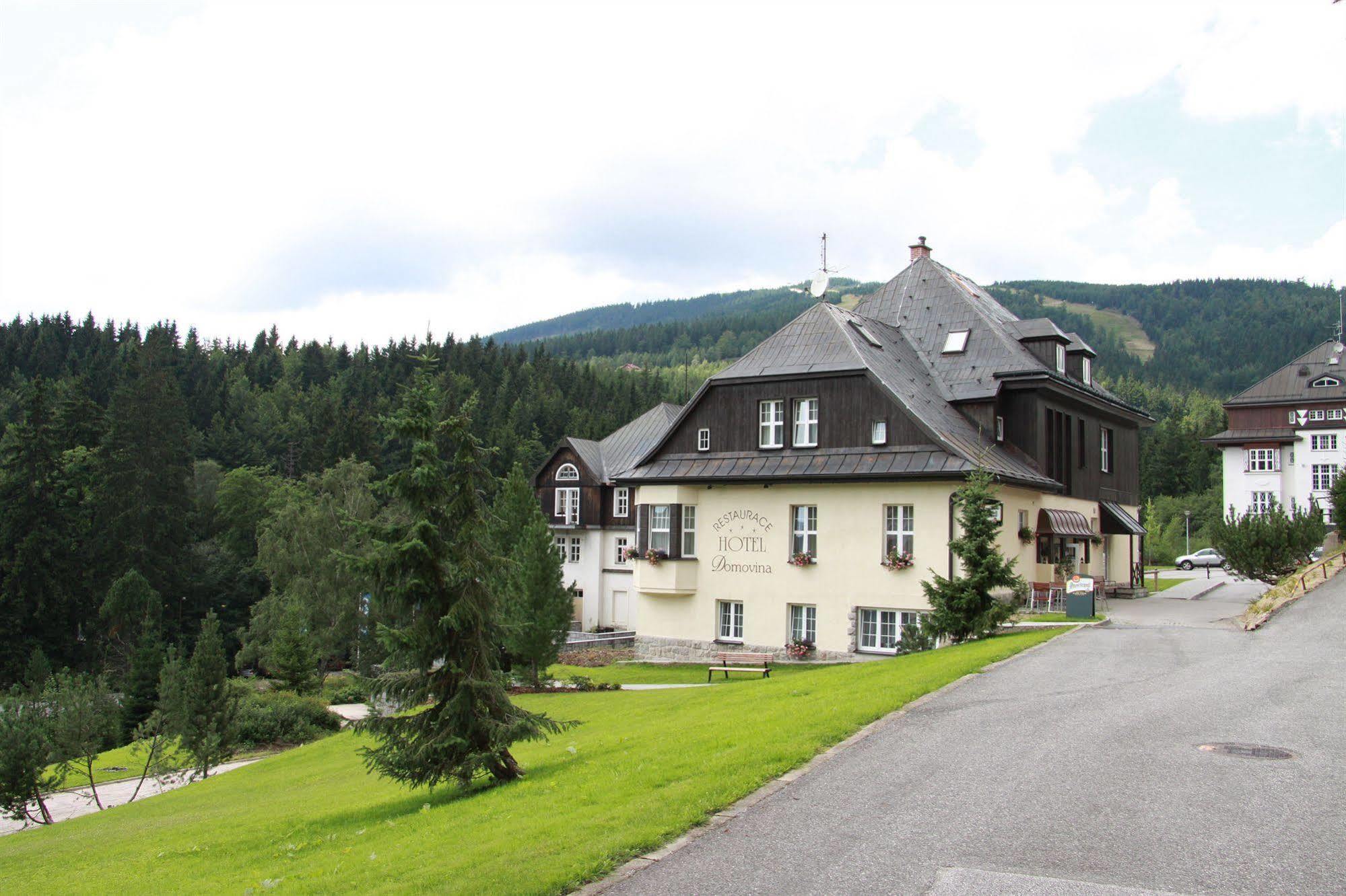 Hotel Lyzarska Bouda Domovina à Špindlerŭv Mlýn Extérieur photo