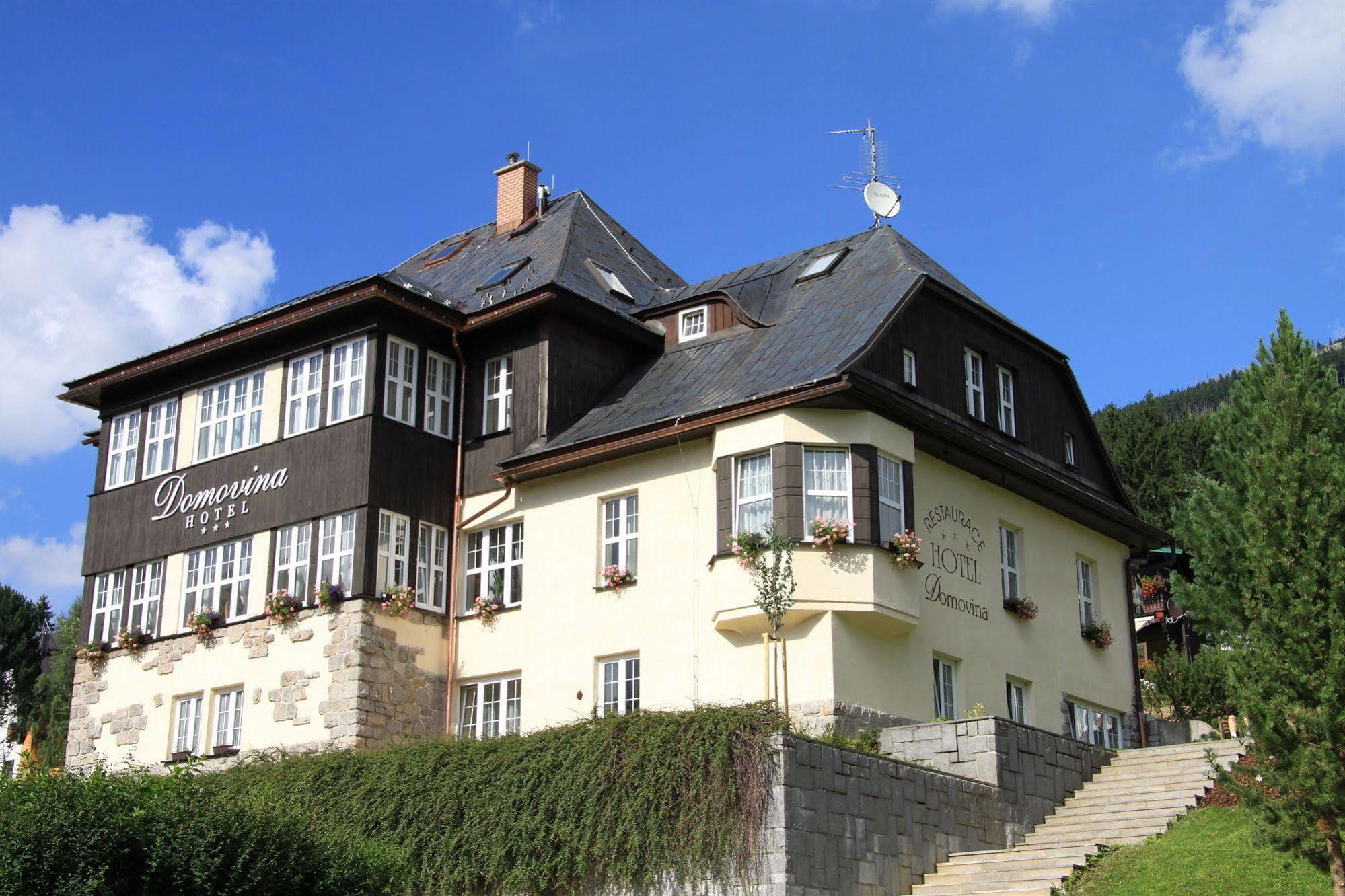 Hotel Lyzarska Bouda Domovina à Špindlerŭv Mlýn Extérieur photo